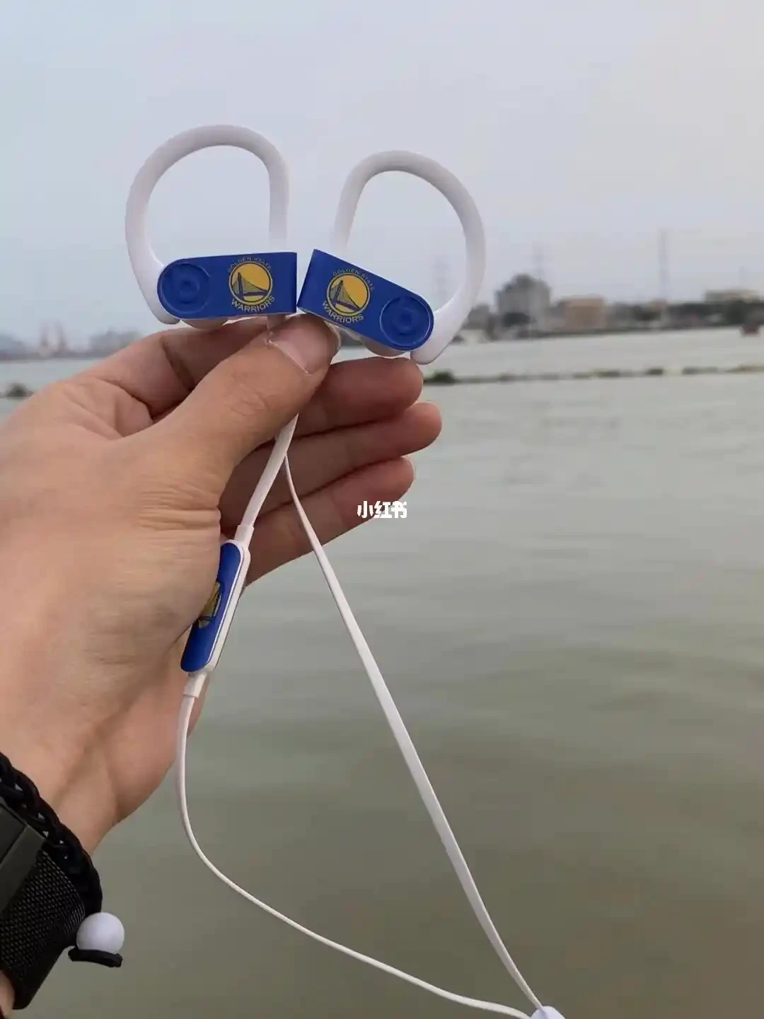 哪里有专门针对篮球训练设计的智能耳机